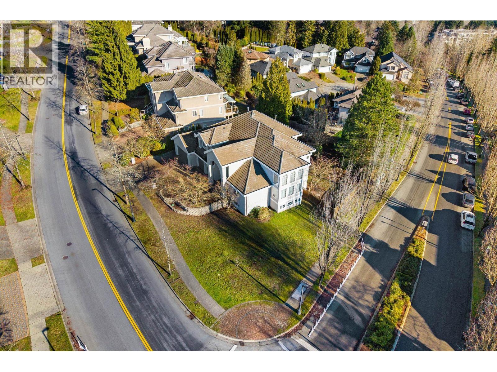 1501 Parkway Boulevard, Coquitlam, British Columbia  V3E 2V7 - Photo 40 - R3088025