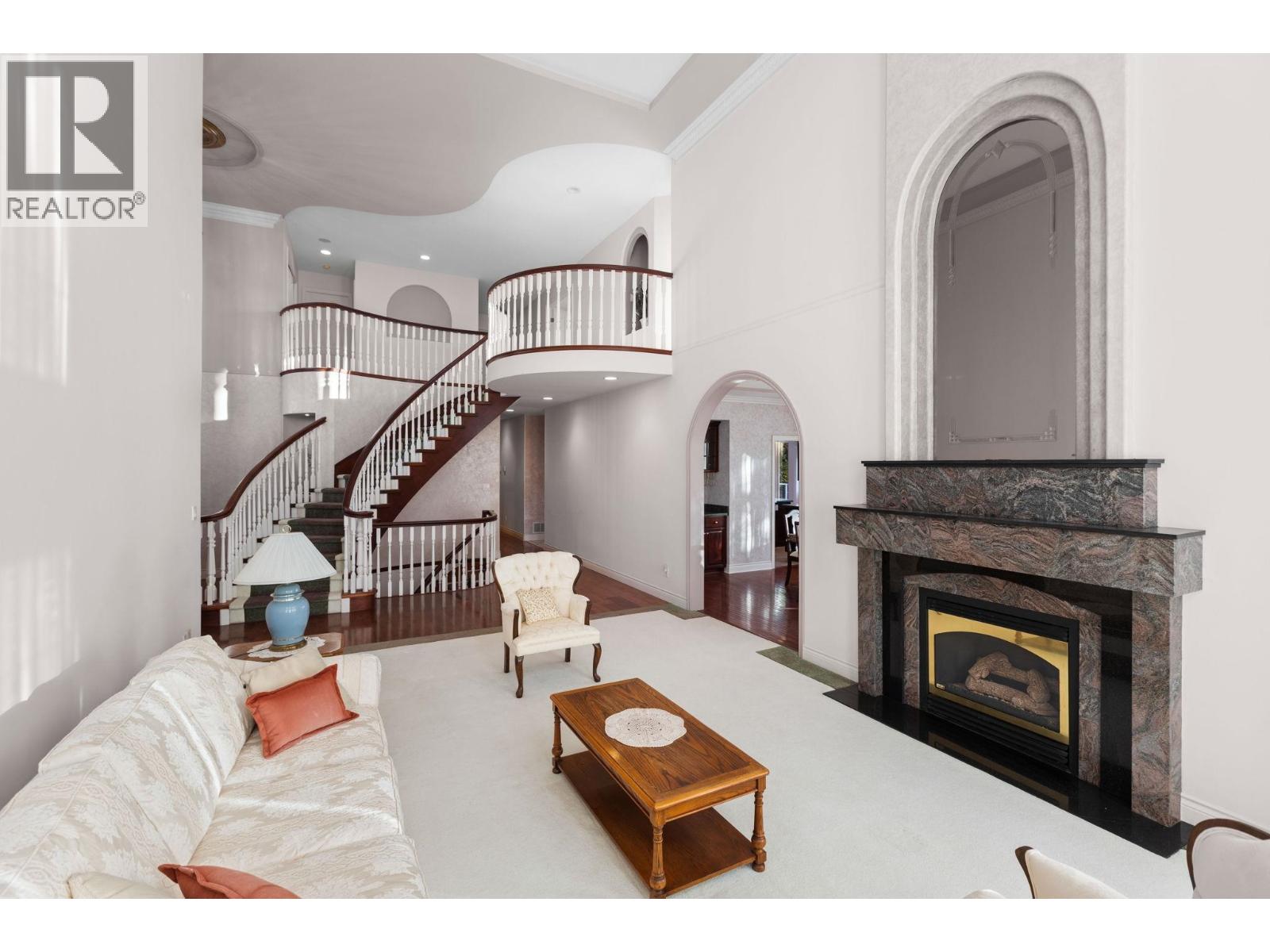 1501 Parkway Boulevard, Coquitlam, British Columbia  V3E 2V7 - Photo 5 - R3088025