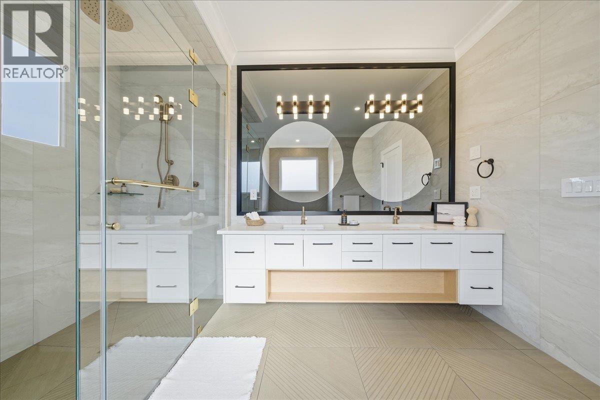 821 Porter Street, Coquitlam, British Columbia  V3J 5B9 - Photo 36 - R3088052