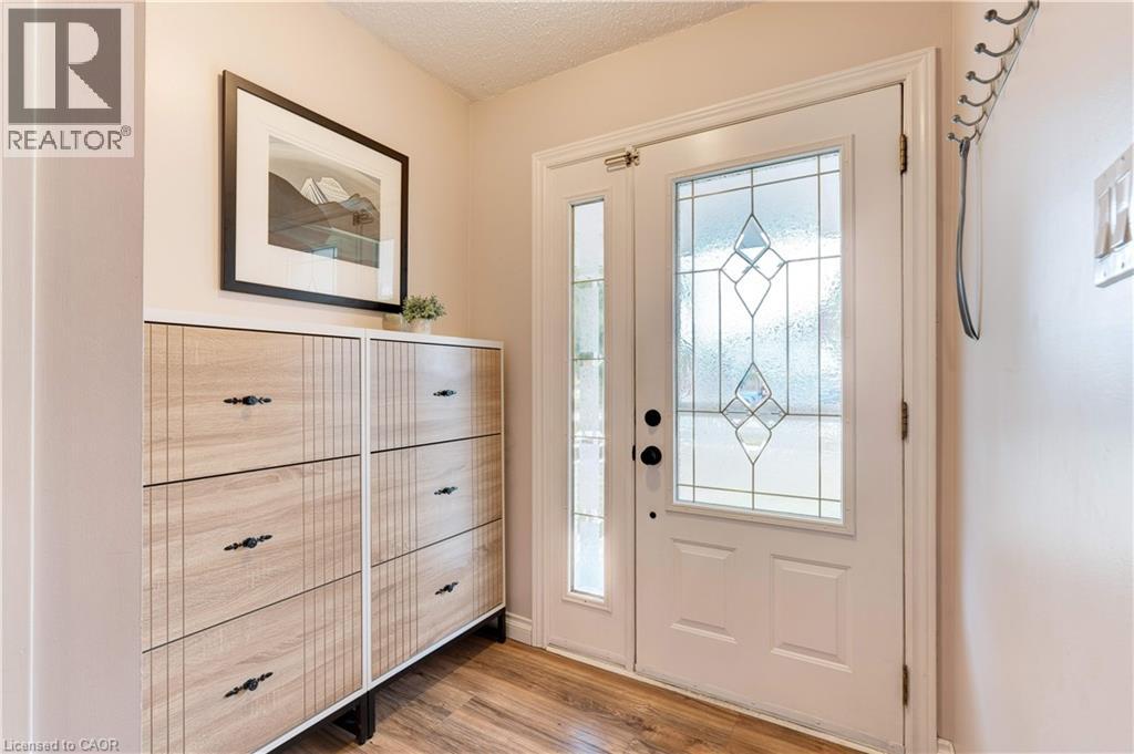 26 Madoc Street, Stoney Creek, Ontario  L8E 3S7 - Photo 3 - 40761121