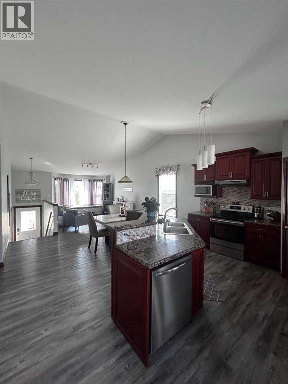 223 15 Street E, Brooks, Alberta  T1R 0X2 - Photo 12 - A2284128