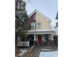 176 BRUNSWICK AVENUE, Toronto, Ontario