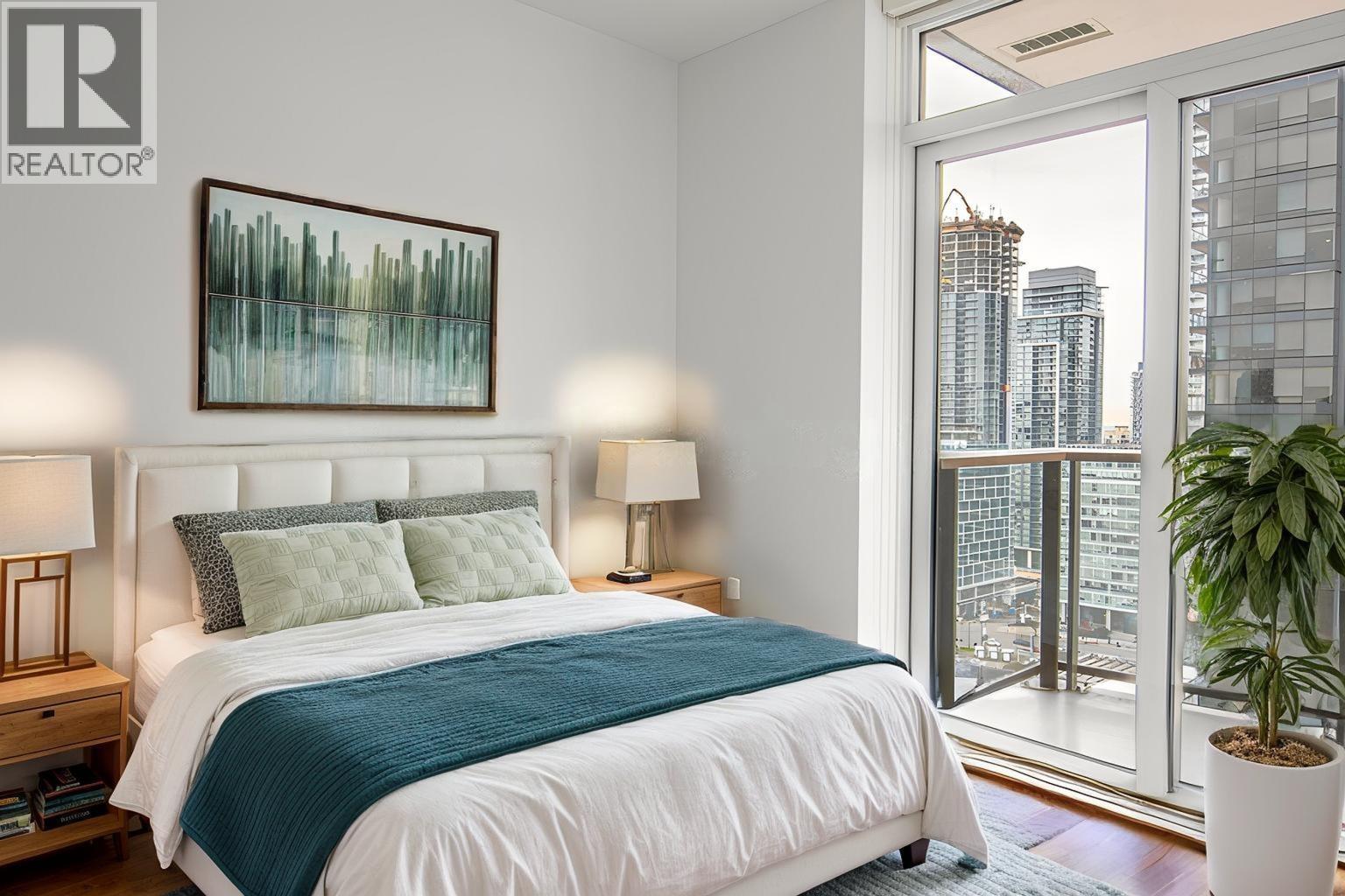 Listing Picture 13 of 30 : 1607 4650 BRENTWOOD BOULEVARD, Burnaby / 本拿比 - 魯藝地產 Yvonne Lu Group - MLS Medallion Club Member