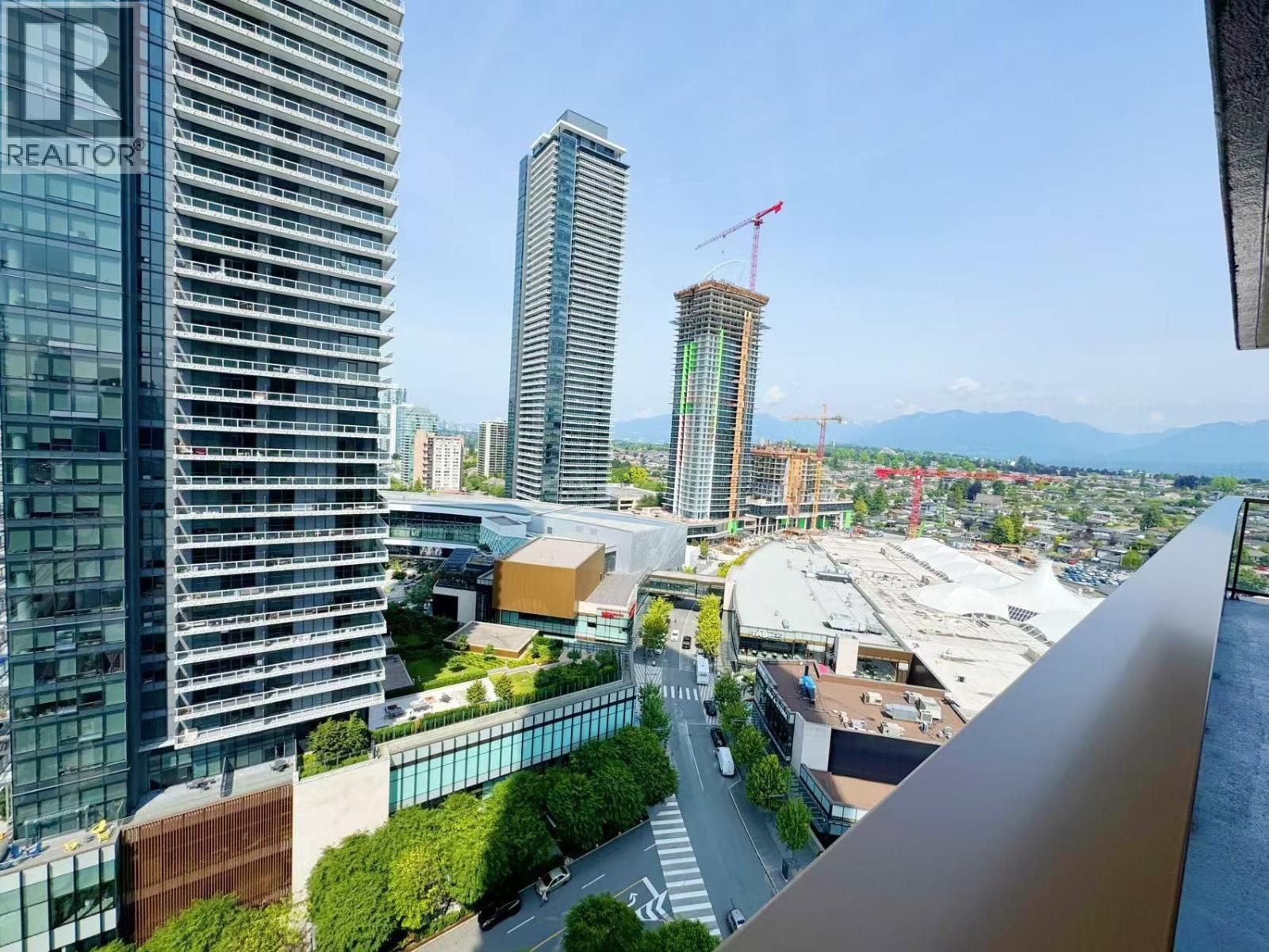 Listing Picture 29 of 30 : 1607 4650 BRENTWOOD BOULEVARD, Burnaby / 本拿比 - 魯藝地產 Yvonne Lu Group - MLS Medallion Club Member