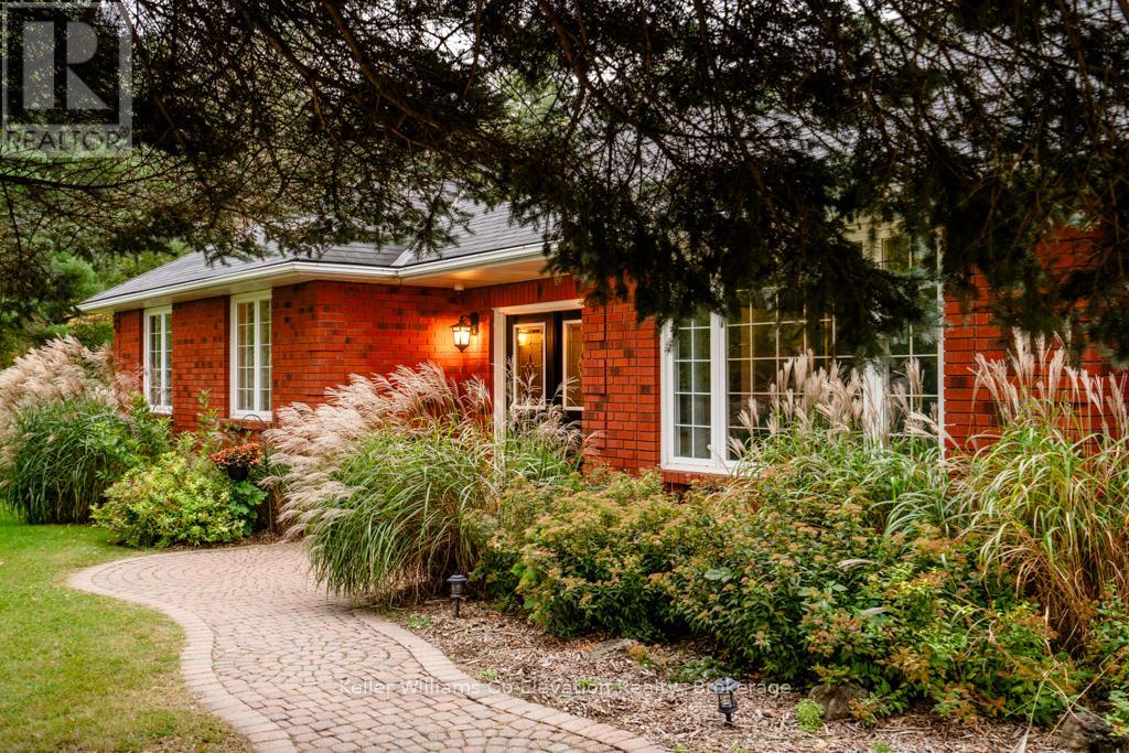 4060 10th Side Road, Bradford West Gwillimbury, Ontario  L3Z 3V2 - Photo 7 - N12773140