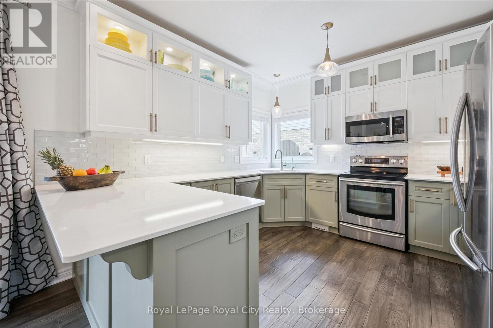 279 Farley Drive, Guelph, Ontario  N1L 1N6 - Photo 14 - X12691456