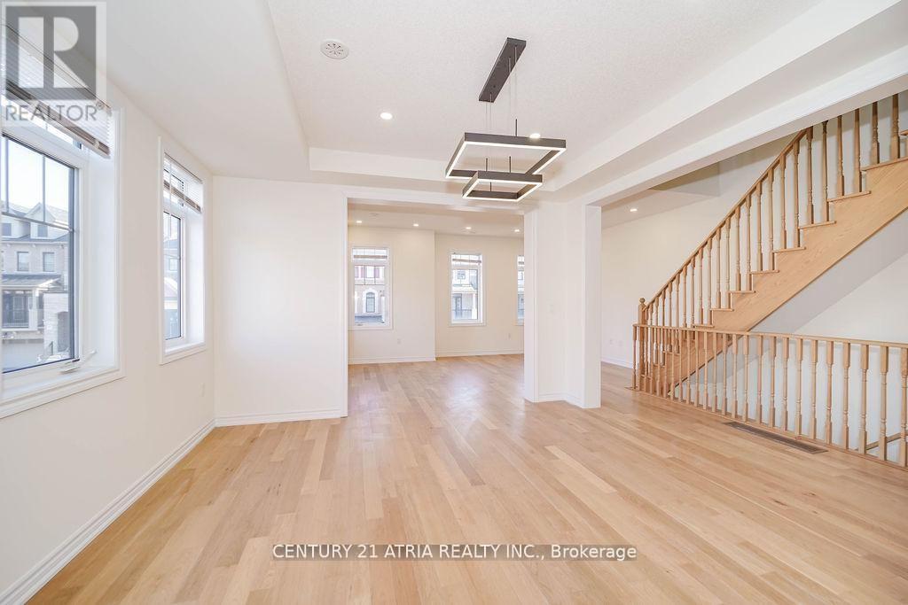 34 Isabella Peach Drive, Markham, Ontario  L6C 0Y9 - Photo 9 - N12773248