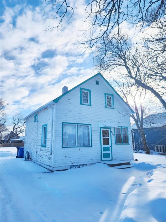 215 Third Avenue, Neepawa, Manitoba