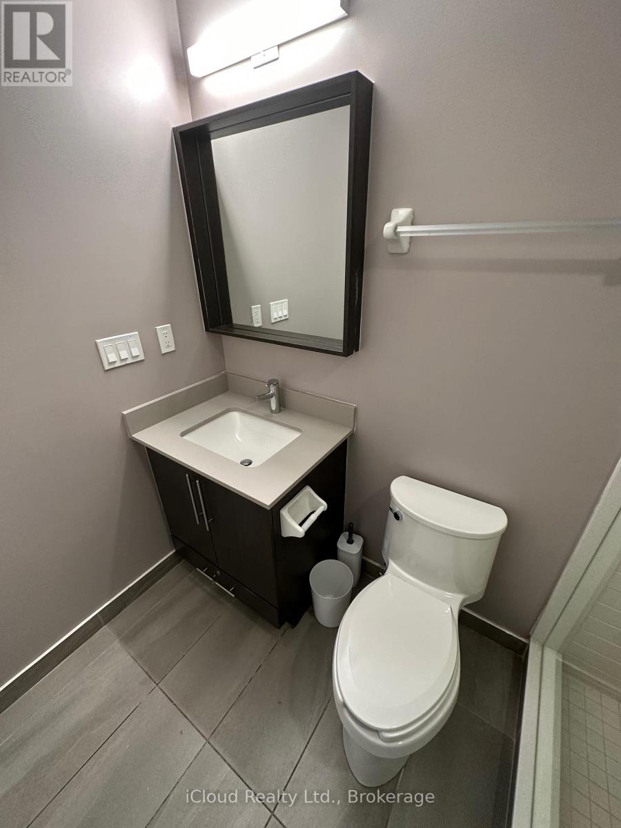 701b - 4655 Metcalfe Avenue, Mississauga, Ontario  L5M 0Z7 - Photo 5 - W12773242