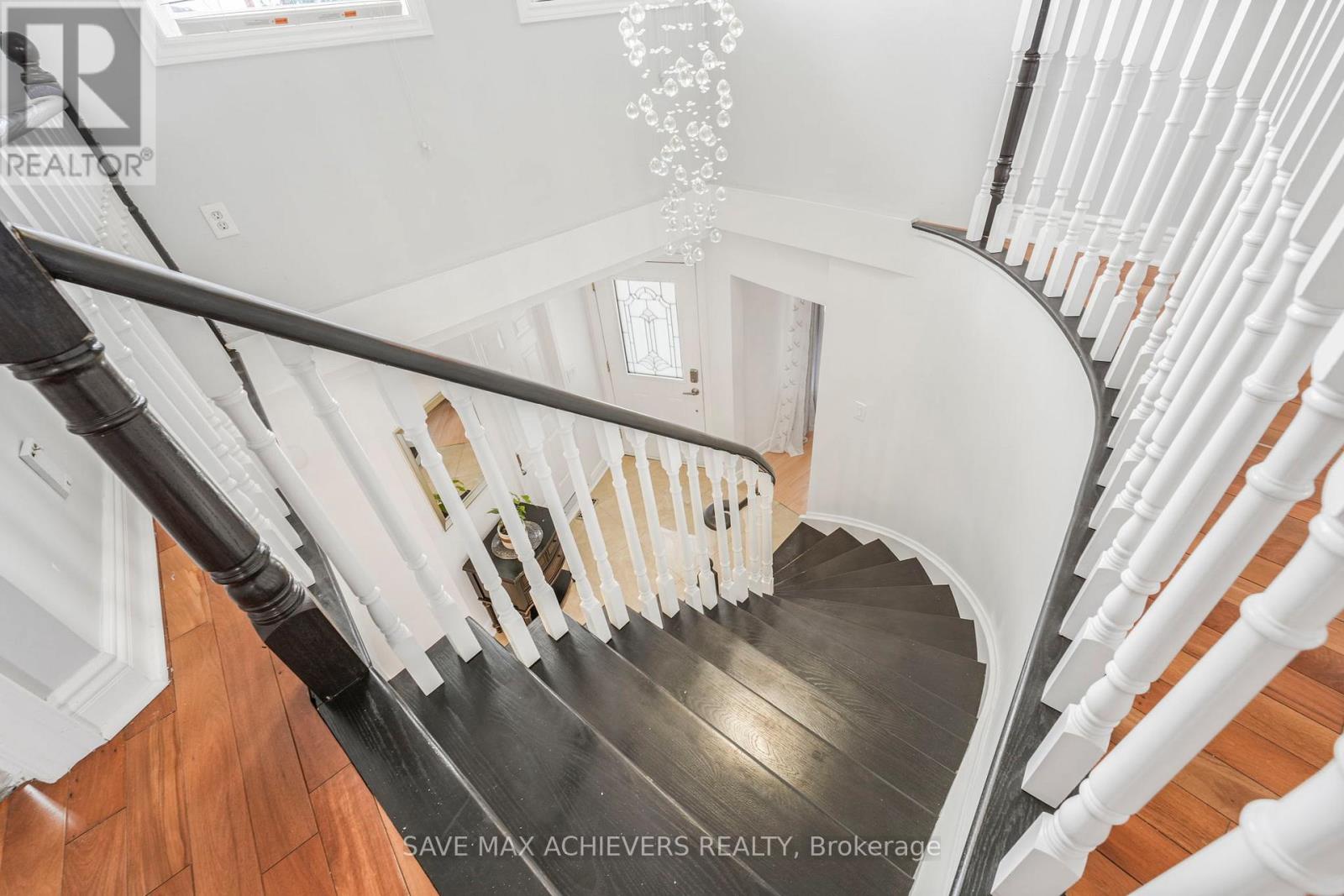 4024 Longo Circle E, Mississauga, Ontario  L4T 4C7 - Photo 17 - W12773266