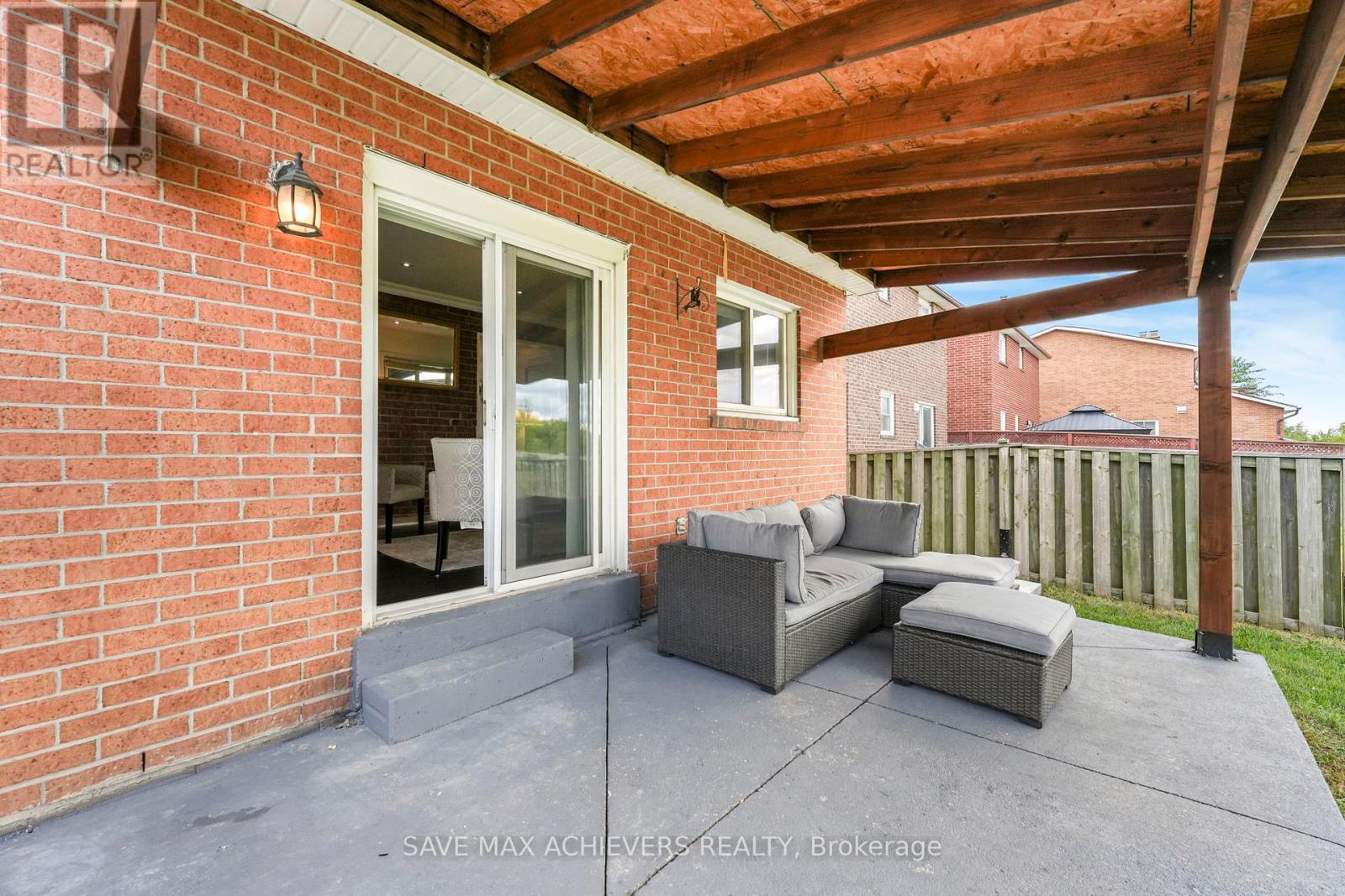 4024 Longo Circle E, Mississauga, Ontario  L4T 4C7 - Photo 41 - W12773266