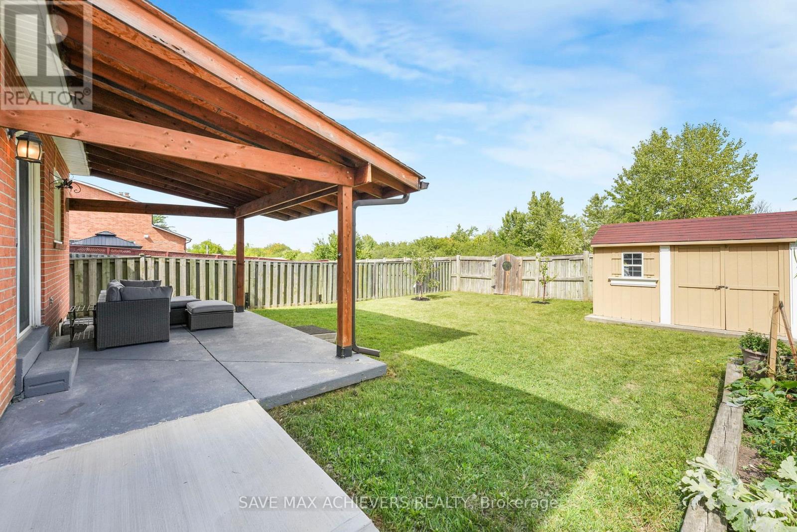 4024 Longo Circle E, Mississauga, Ontario  L4T 4C7 - Photo 43 - W12773266