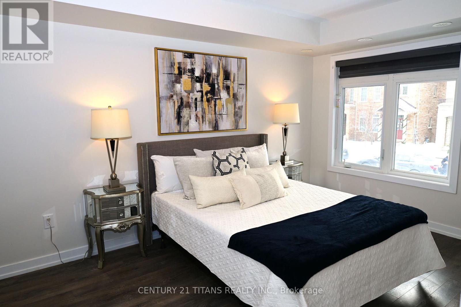 135 - 80 Parrotta Drive, Toronto, Ontario  M9M 0E6 - Photo 12 - W12773292