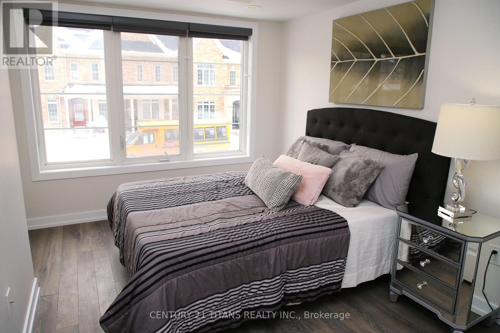 135 - 80 Parrotta Drive, Toronto, Ontario  M9M 0E6 - Photo 14 - W12773292