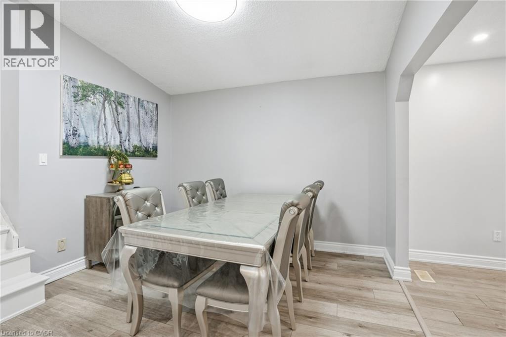 5 Twinoaks Crescent, Stoney Creek, Ontario  L9J 2E6 - Photo 11 - 40804075