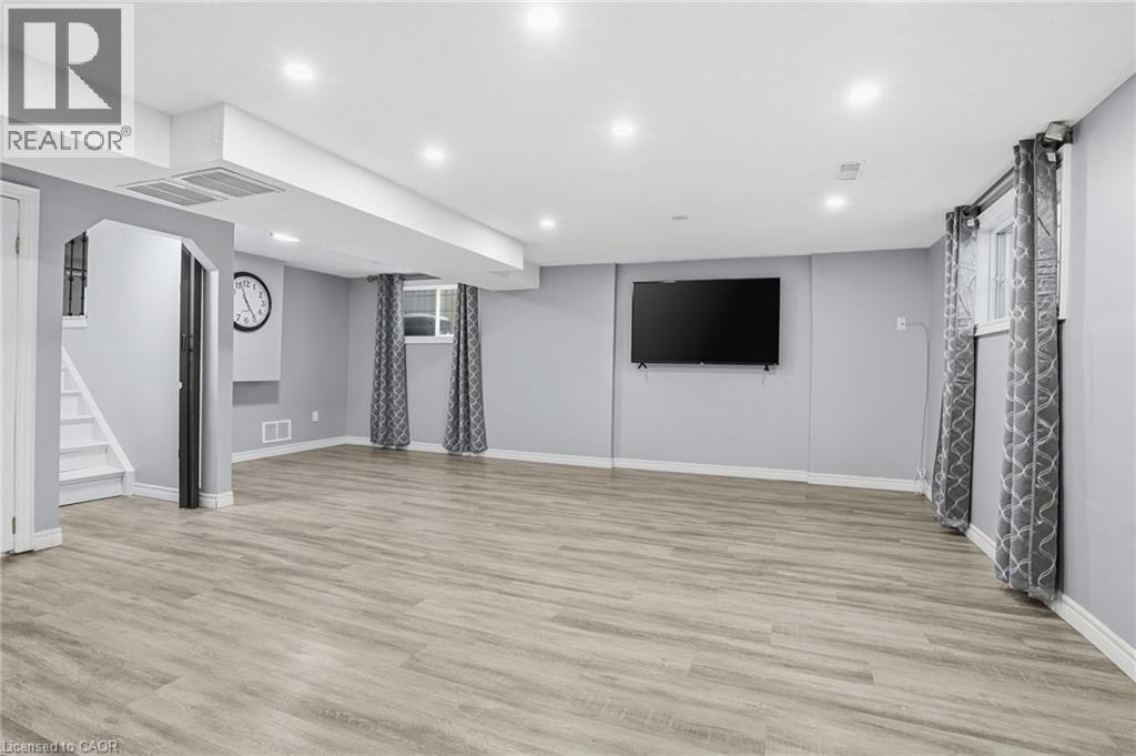 5 Twinoaks Crescent, Stoney Creek, Ontario  L9J 2E6 - Photo 30 - 40804075