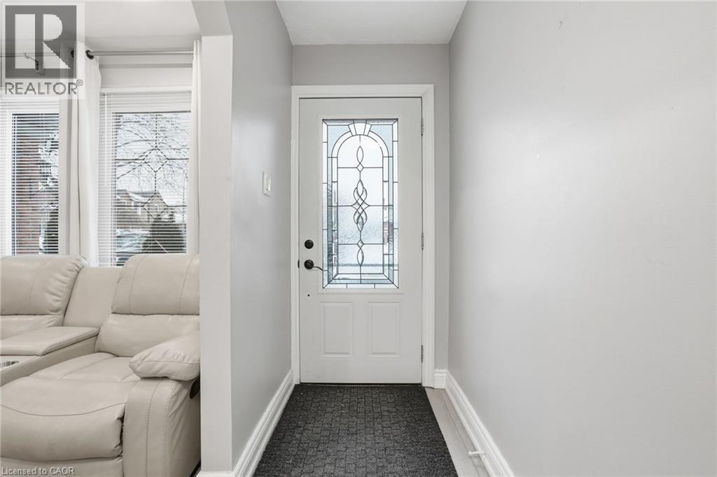 5 Twinoaks Crescent, Stoney Creek, Ontario  L9J 2E6 - Photo 5 - 40804075