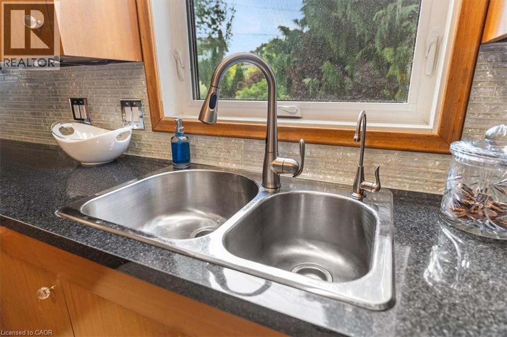 7 Glenayr Place, St. Catharines, Ontario  L2T 2A2 - Photo 17 - 40804059