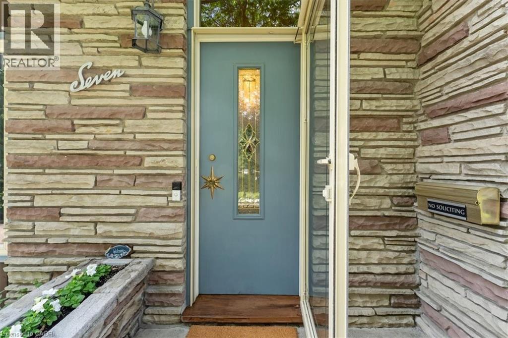 7 Glenayr Place, St. Catharines, Ontario  L2T 2A2 - Photo 9 - 40804059