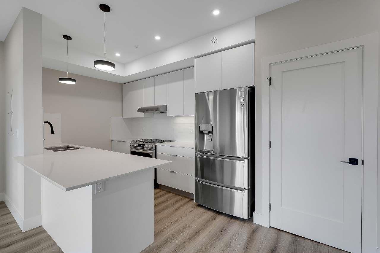 505 6285 King George Boulevard, Surrey, British Columbia  V3X 0L3 - Photo 10 - R3087773