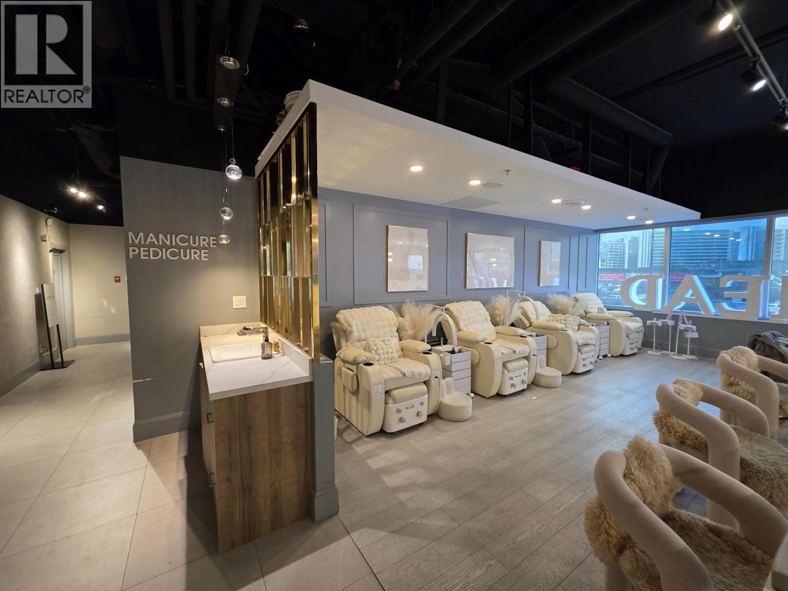 Listing Picture 2 of 6 : 230 8411 BRIDGEPORT ROAD, Richmond / 烈治文 - 魯藝地產 Yvonne Lu Group - MLS Medallion Club Member