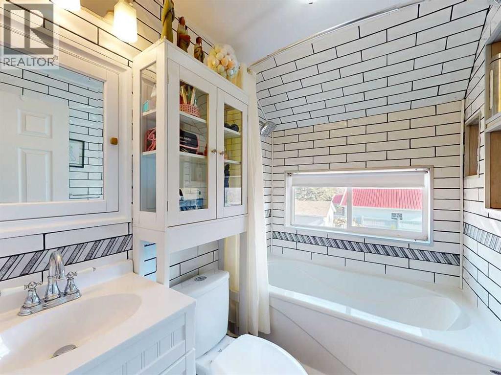 332 Grey Street, Granum, Alberta  T0L 1A0 - Photo 29 - A2268290