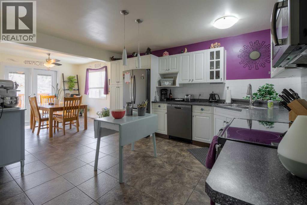 2303 20th Street, Coaldale, Alberta  T1M 1G5 - Photo 5 - A2284360