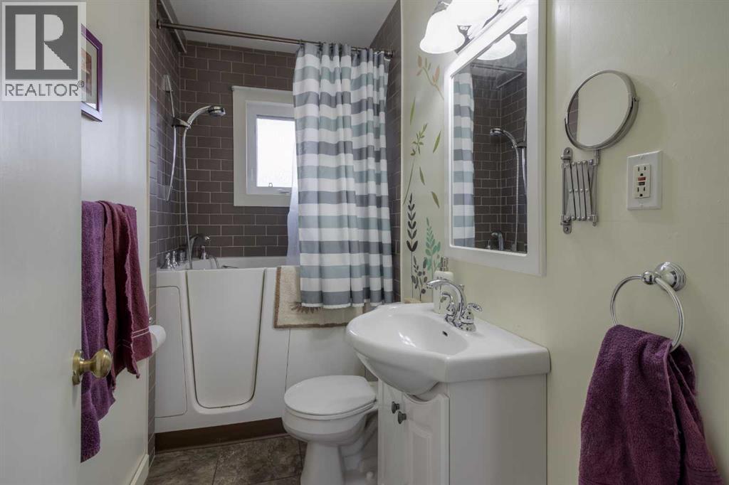 2303 20th Street, Coaldale, Alberta  T1M 1G5 - Photo 12 - A2284360