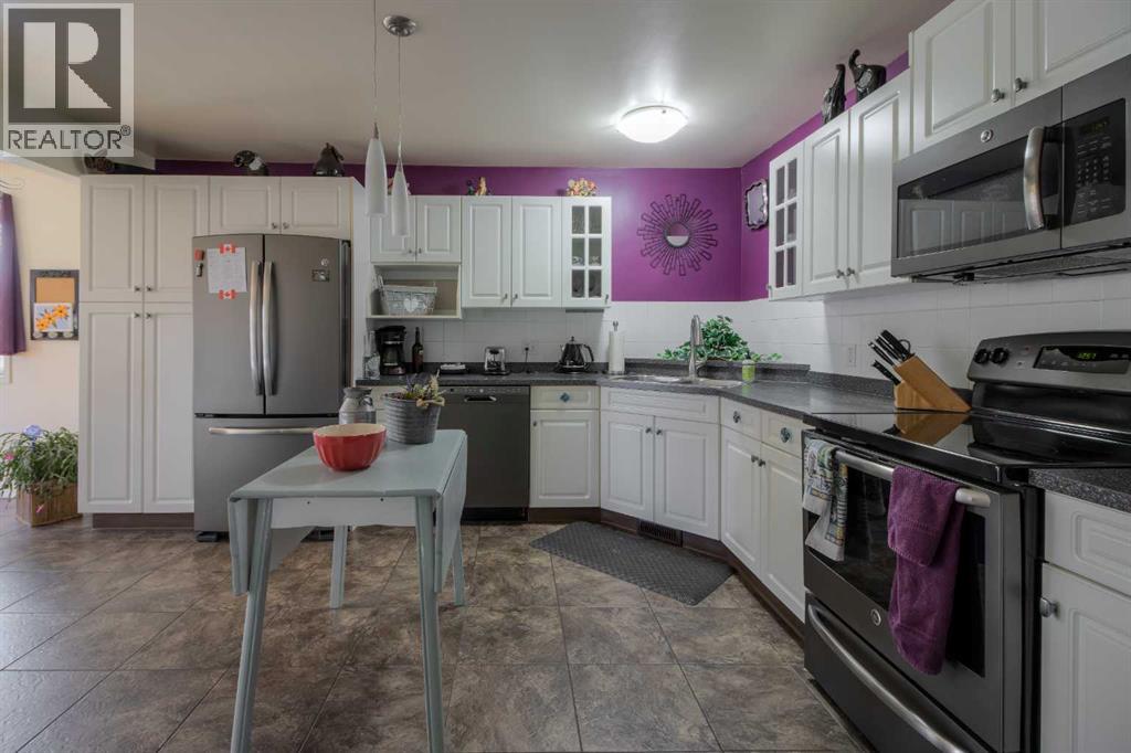 2303 20th Street, Coaldale, Alberta  T1M 1G5 - Photo 3 - A2284360