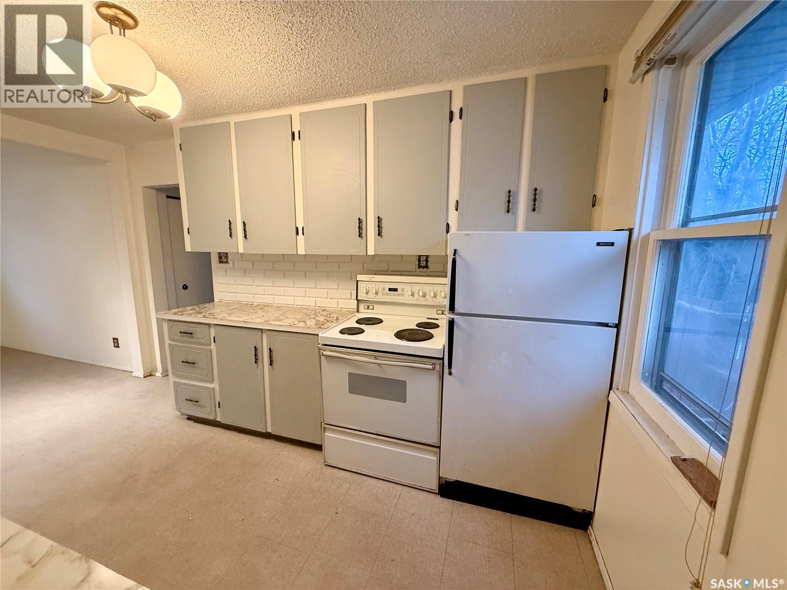 1140 Coteau Street W, Moose Jaw, Saskatchewan  S6H 5G6 - Photo 10 - SK028240