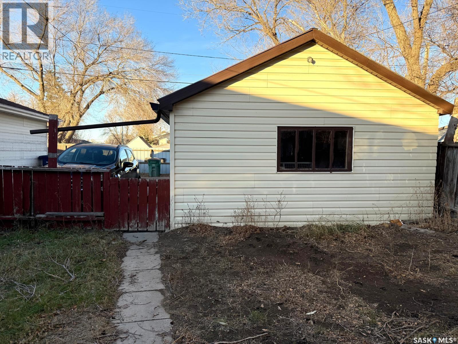 1140 Coteau Street W, Moose Jaw, Saskatchewan  S6H 5G6 - Photo 21 - SK028240