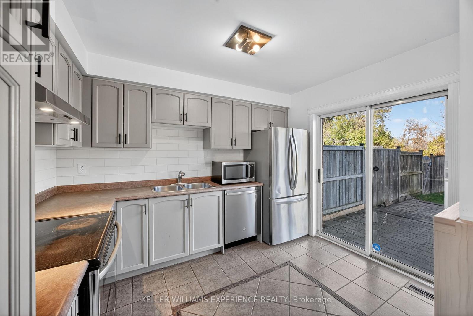 64 Gadwall Avenue, Barrie, Ontario  L4N 8X5 - Photo 11 - S12519644