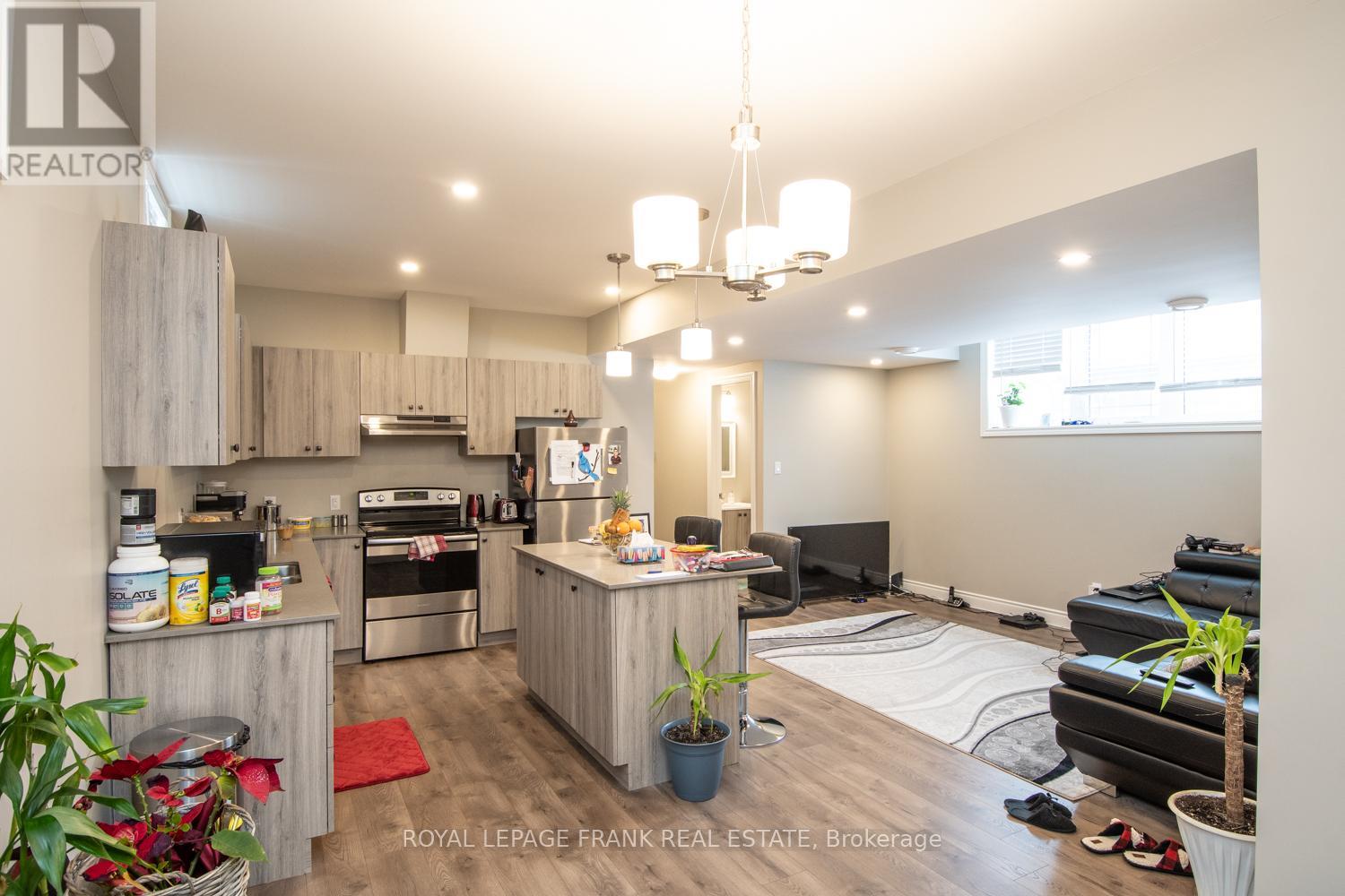 58 Vipond Road, Whitby, Ontario  L1M 2P2 - Photo 22 - E12669018