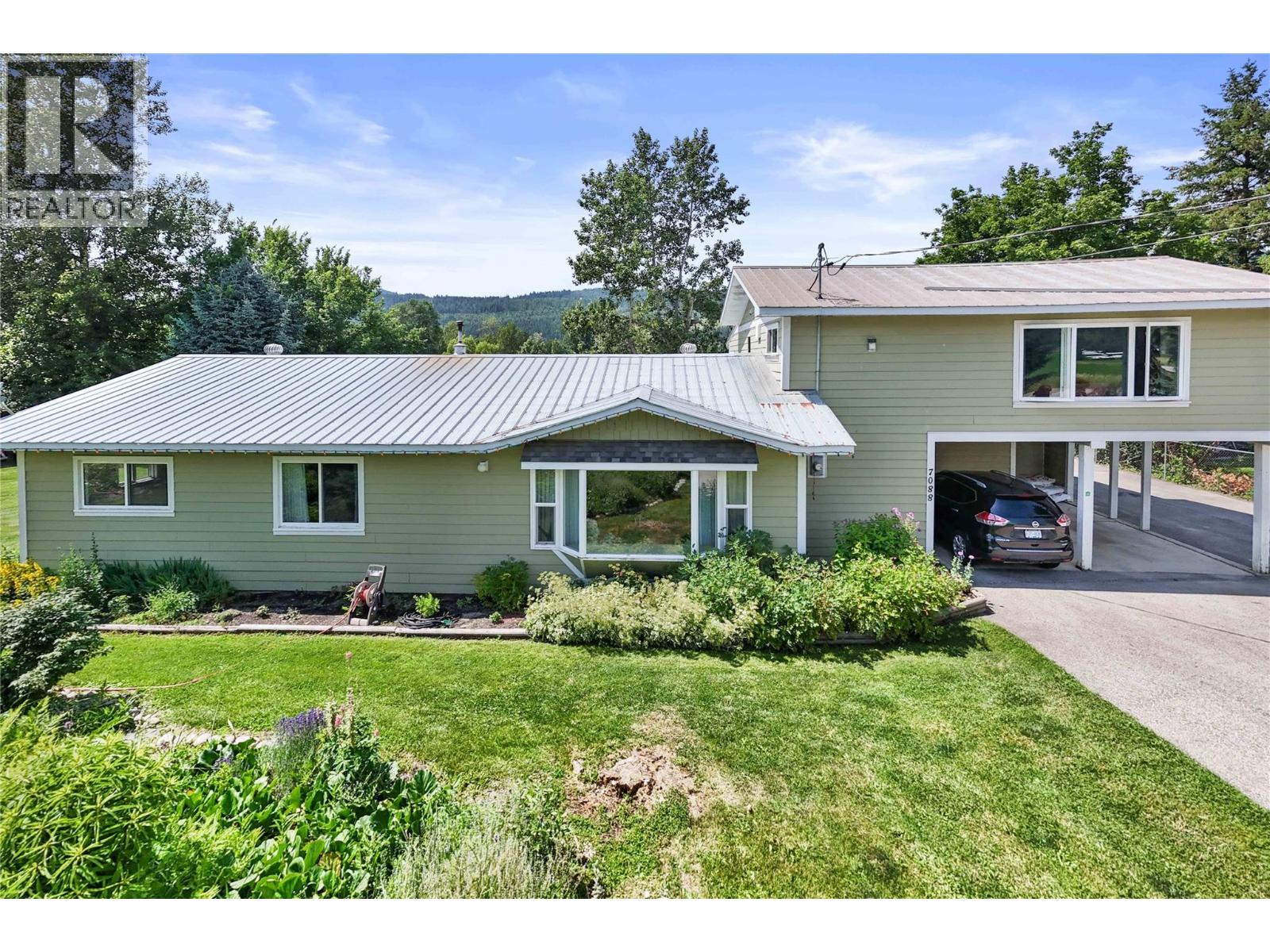 7088 97a Highway, Grindrod, British Columbia  V0E 1Y0 - Photo 2 - 10375344