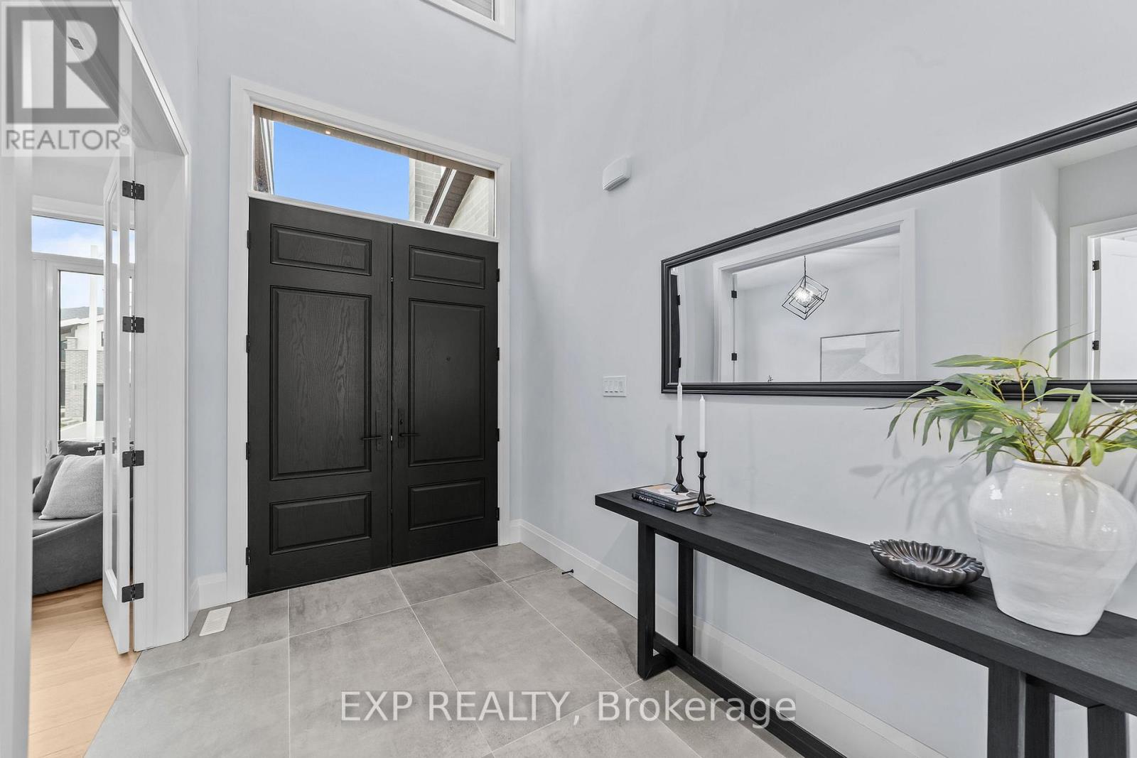 119 Daventry Way, Middlesex Centre, Ontario  N0L 1R0 - Photo 3 - X12773494