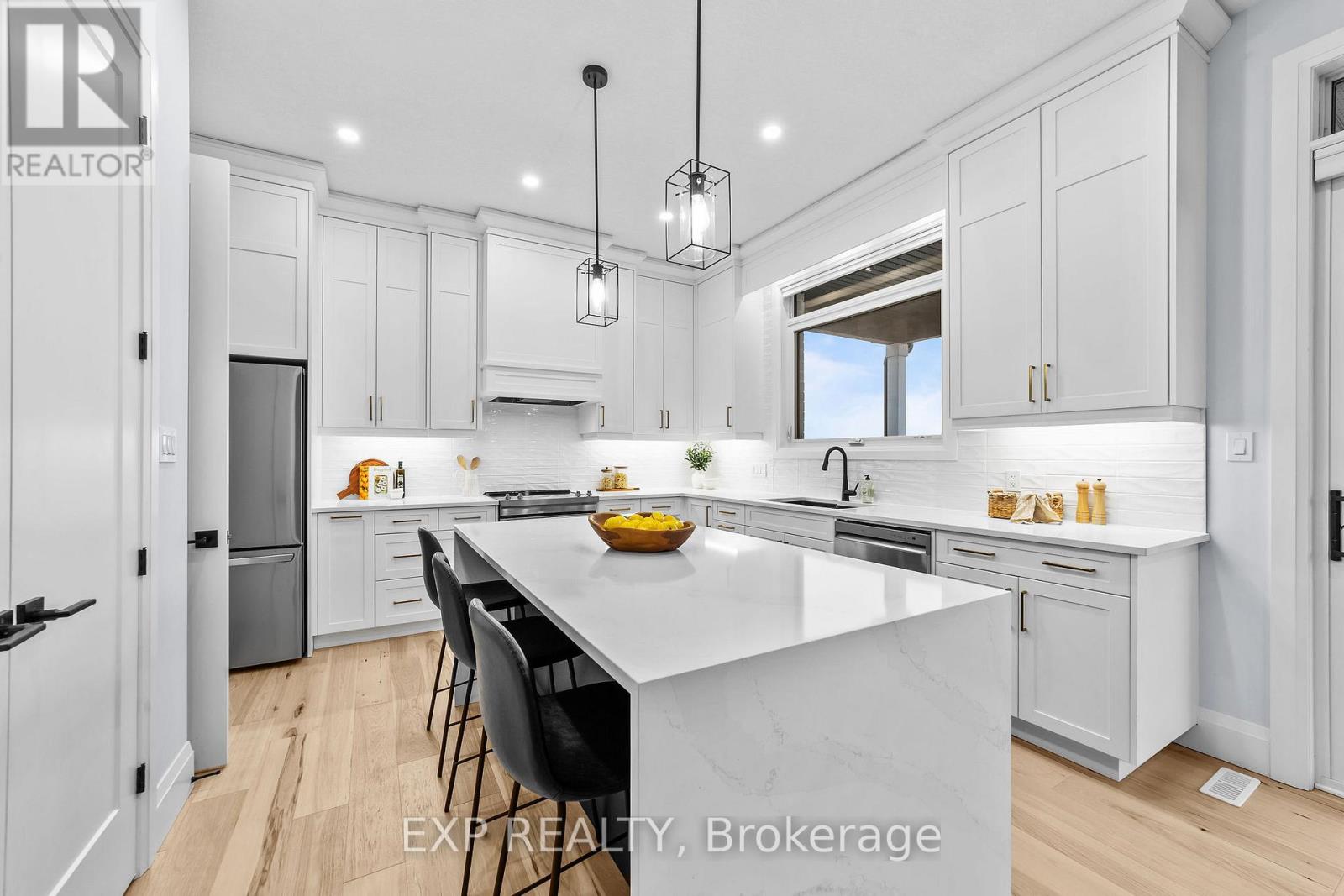 119 Daventry Way, Middlesex Centre, Ontario  N0L 1R0 - Photo 4 - X12773494