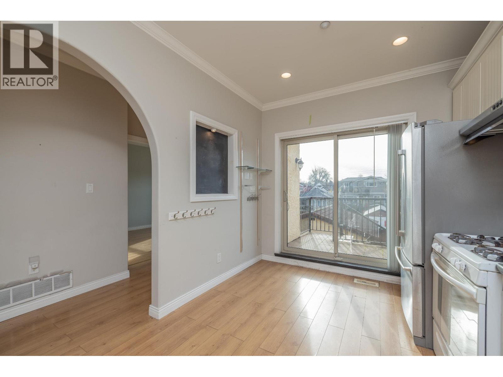 2638 Charles Street, Vancouver, British Columbia  V5K 3A5 - Photo 11 - R3087808