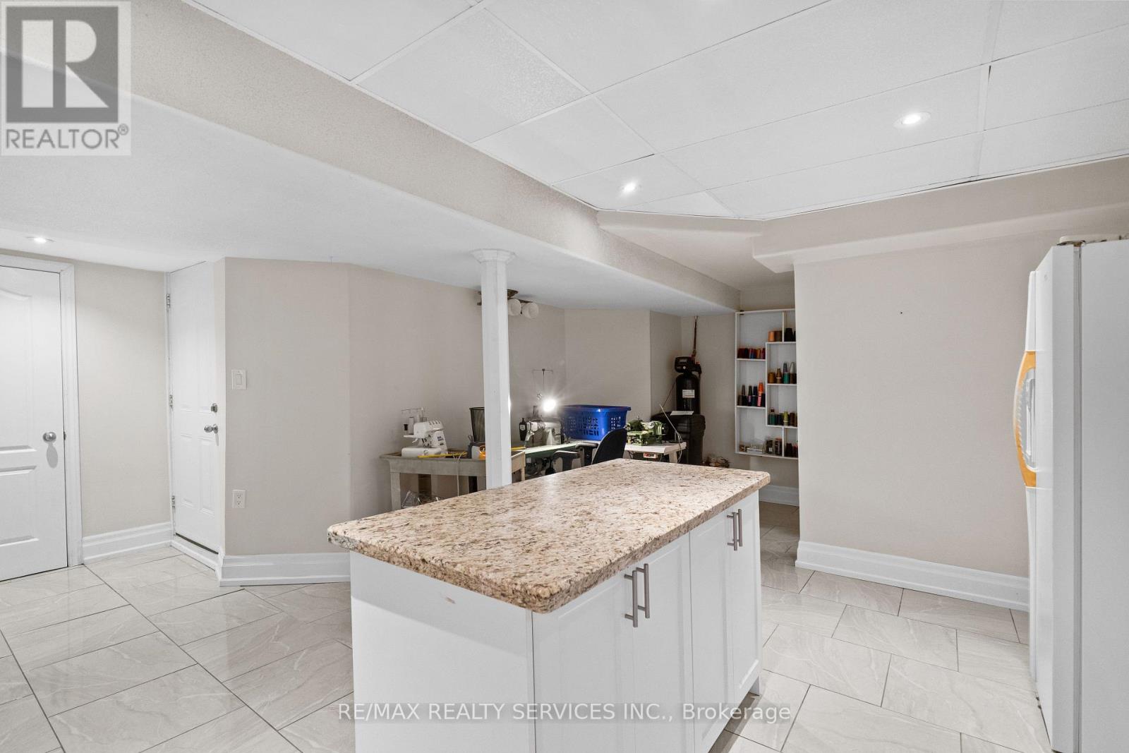 1321 Inglehart Drive, Burlington, Ontario  L7M 4Z3 - Photo 38 - W12772678