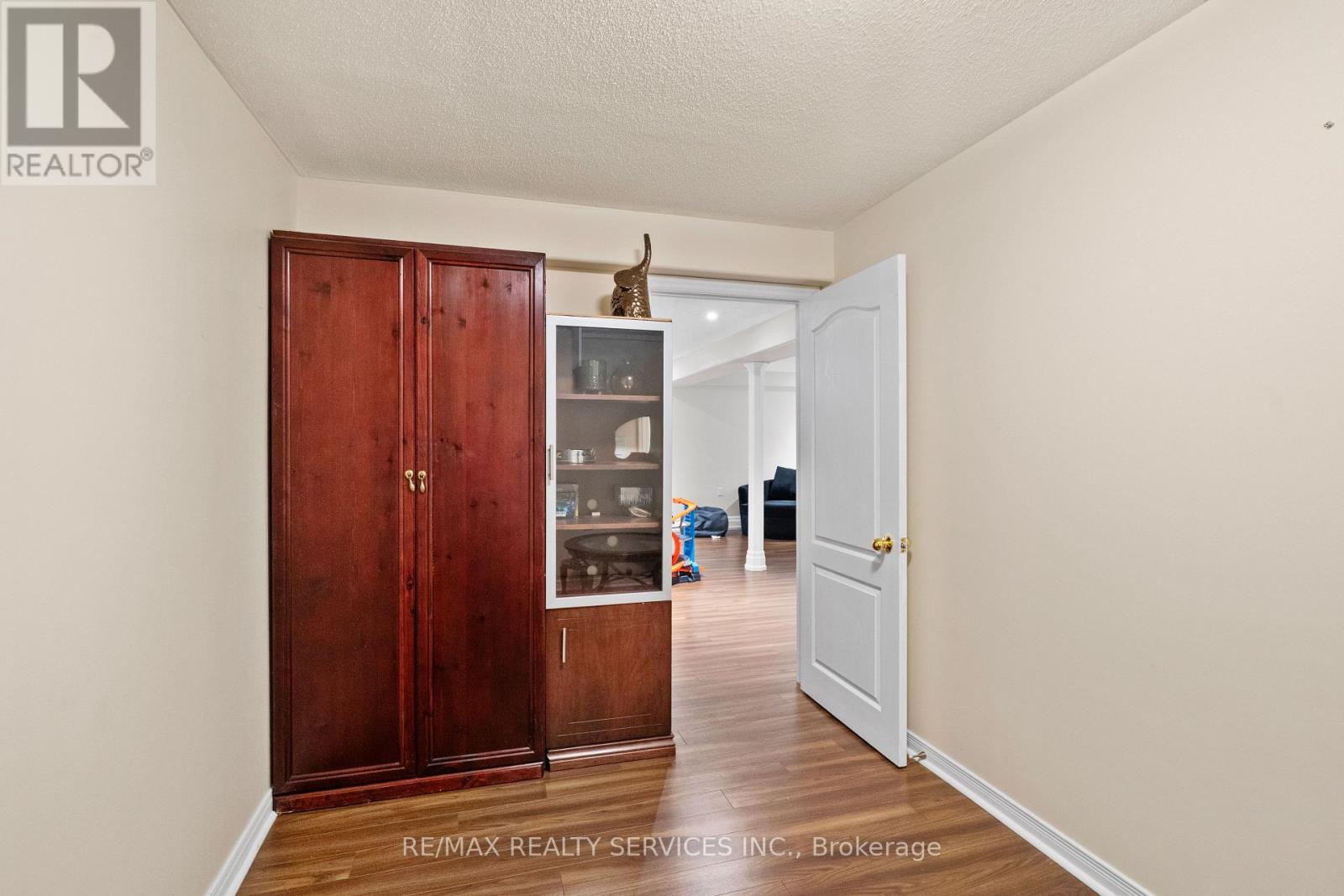 1321 Inglehart Drive, Burlington, Ontario  L7M 4Z3 - Photo 40 - W12772678