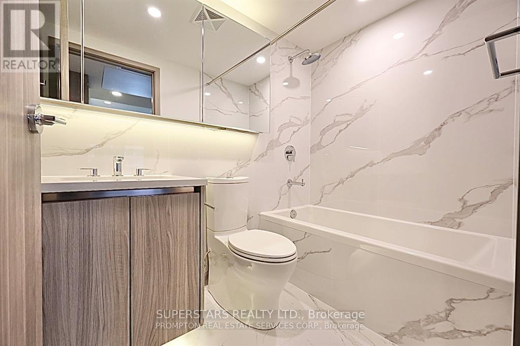 5006 - 3 Concord Cityplace Way, Toronto, Ontario M5V 0X4 - Photo 3 - C12773302