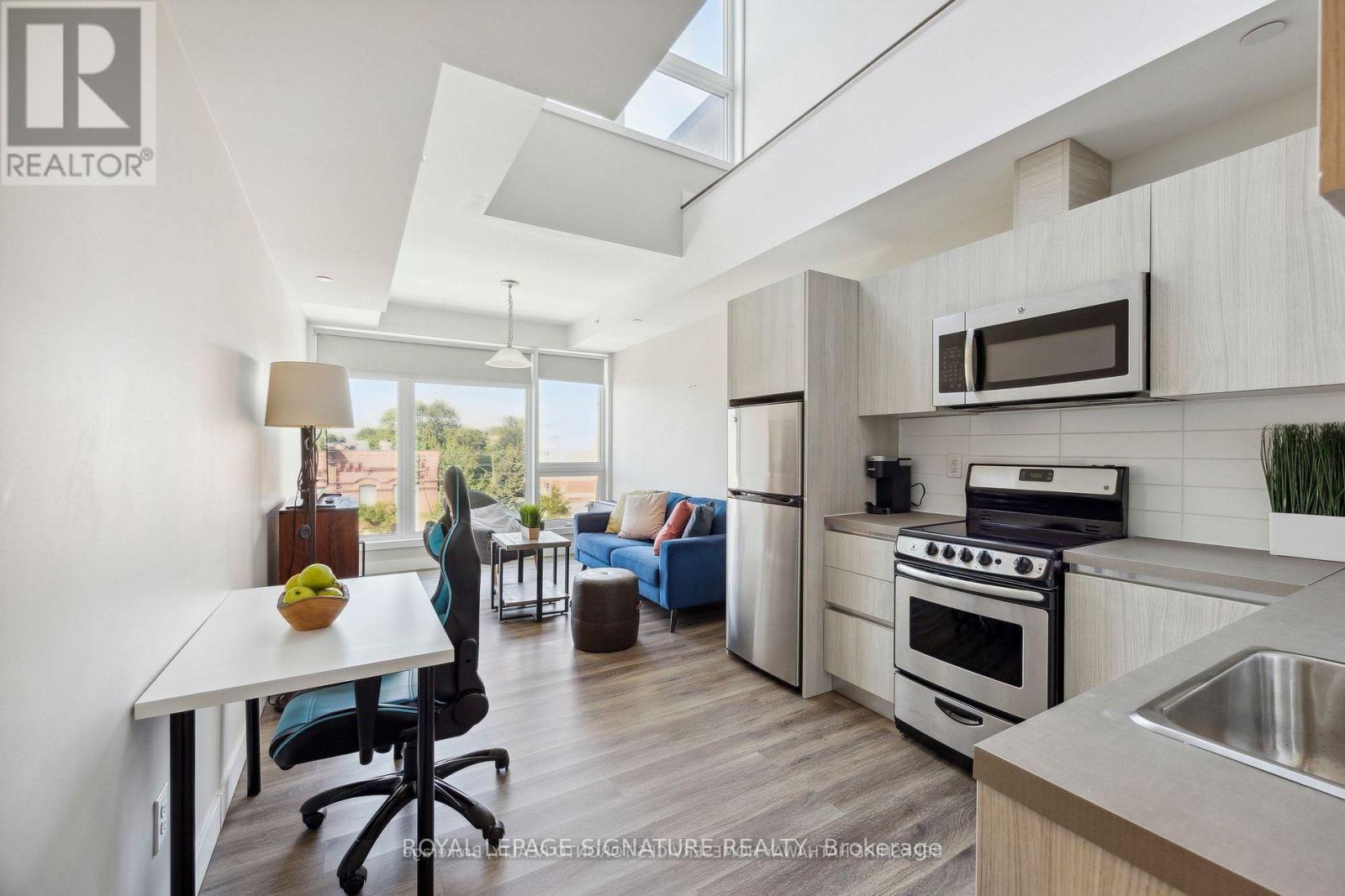 406 - 335 COLLEGE STREET, Toronto, Ontario