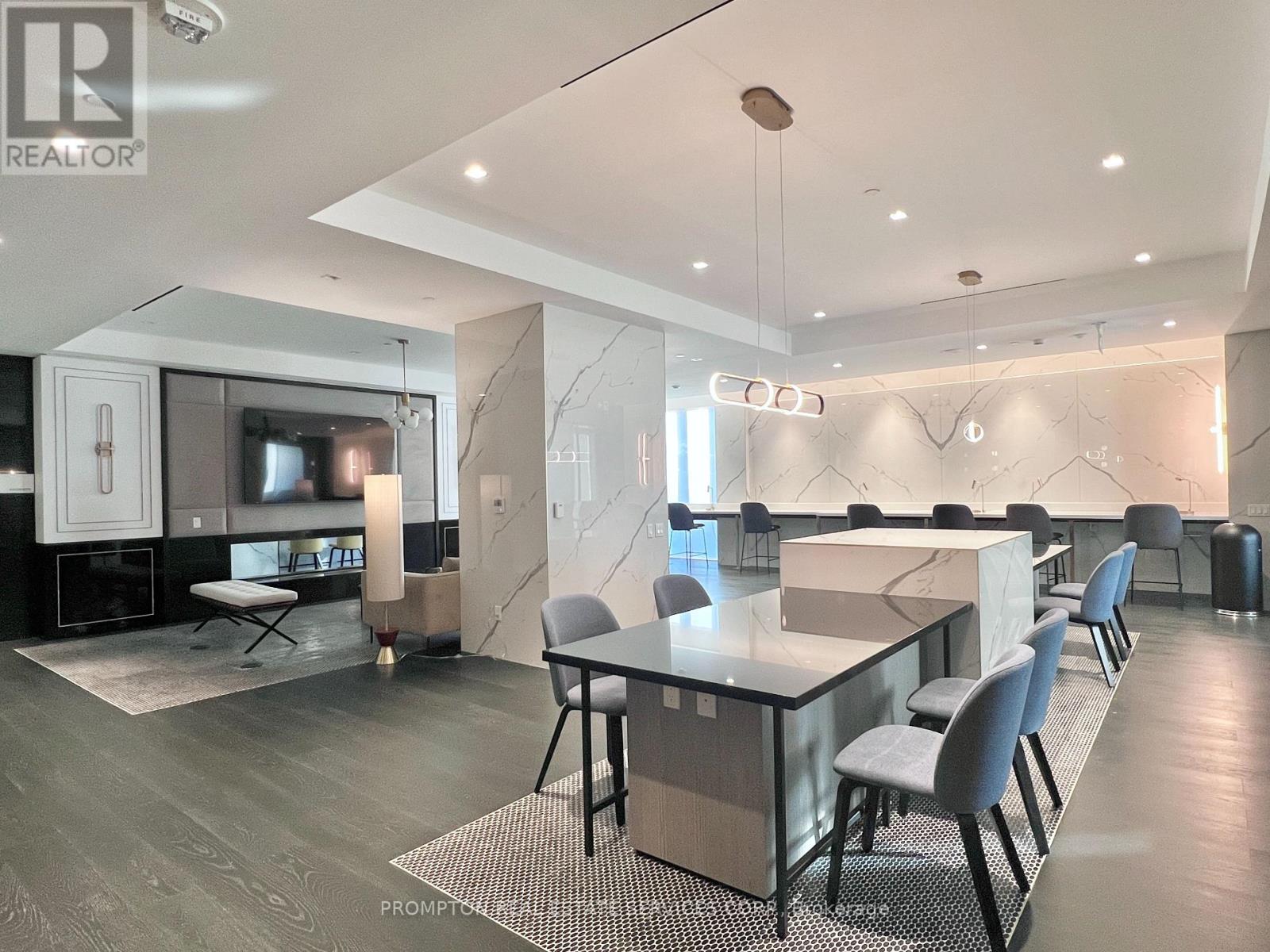 5215 - 8 Wellesley Street W, Toronto, Ontario  M4Y 0J5 - Photo 36 - C12773388