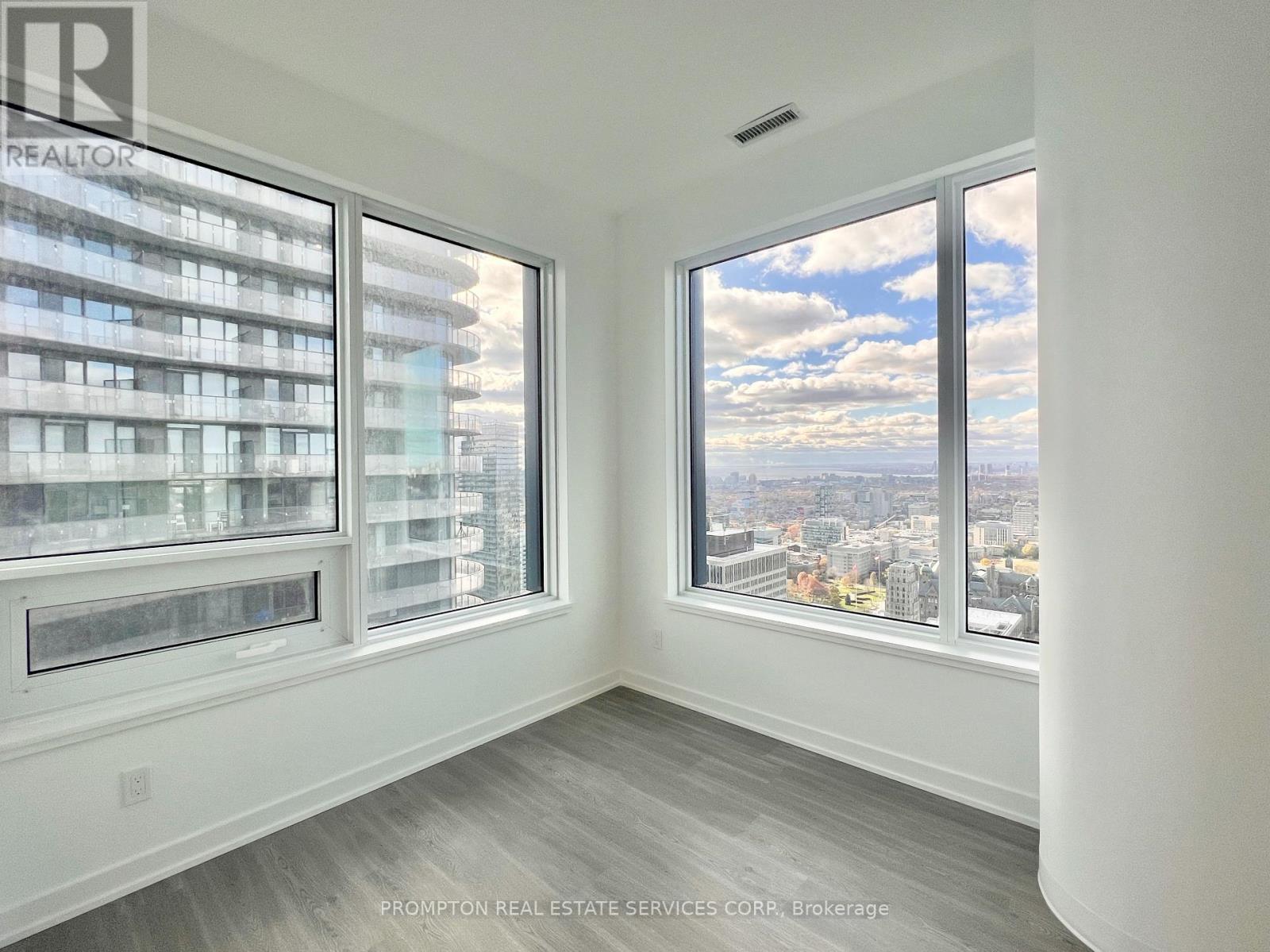 5215 - 8 Wellesley Street W, Toronto, Ontario  M4Y 0J5 - Photo 6 - C12773388