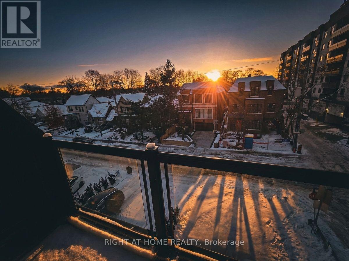 3 - 55 Camberwell Road, Toronto, Ontario  M6C 3E7 - Photo 12 - C12773402