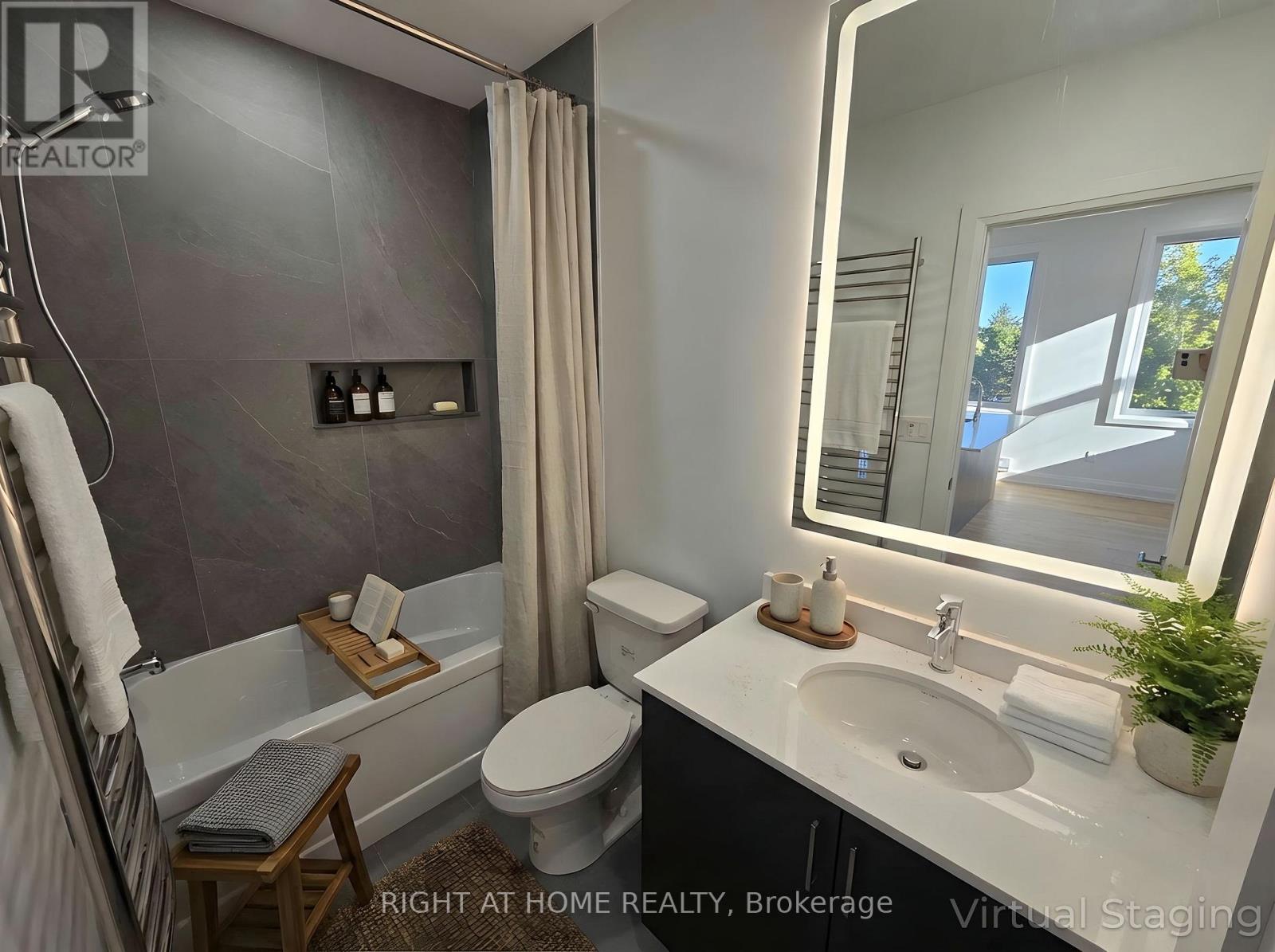 3 - 55 Camberwell Road, Toronto, Ontario  M6C 3E7 - Photo 8 - C12773402