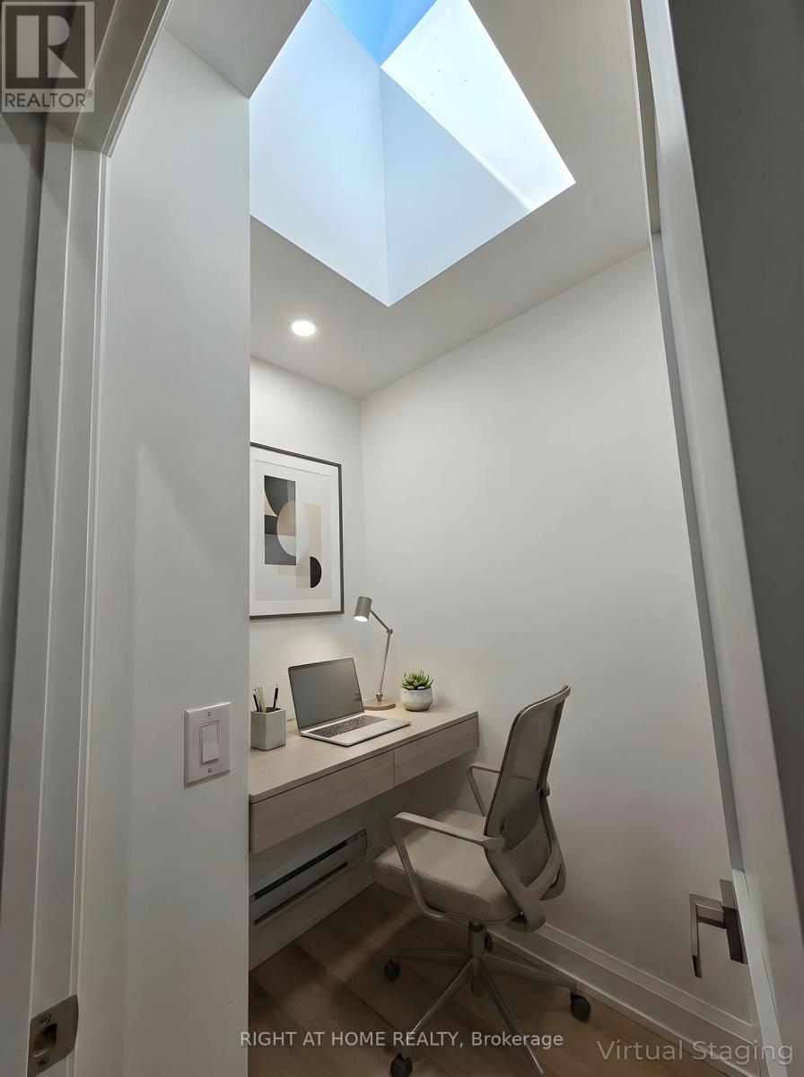 3 - 55 Camberwell Road, Toronto, Ontario  M6C 3E7 - Photo 9 - C12773402