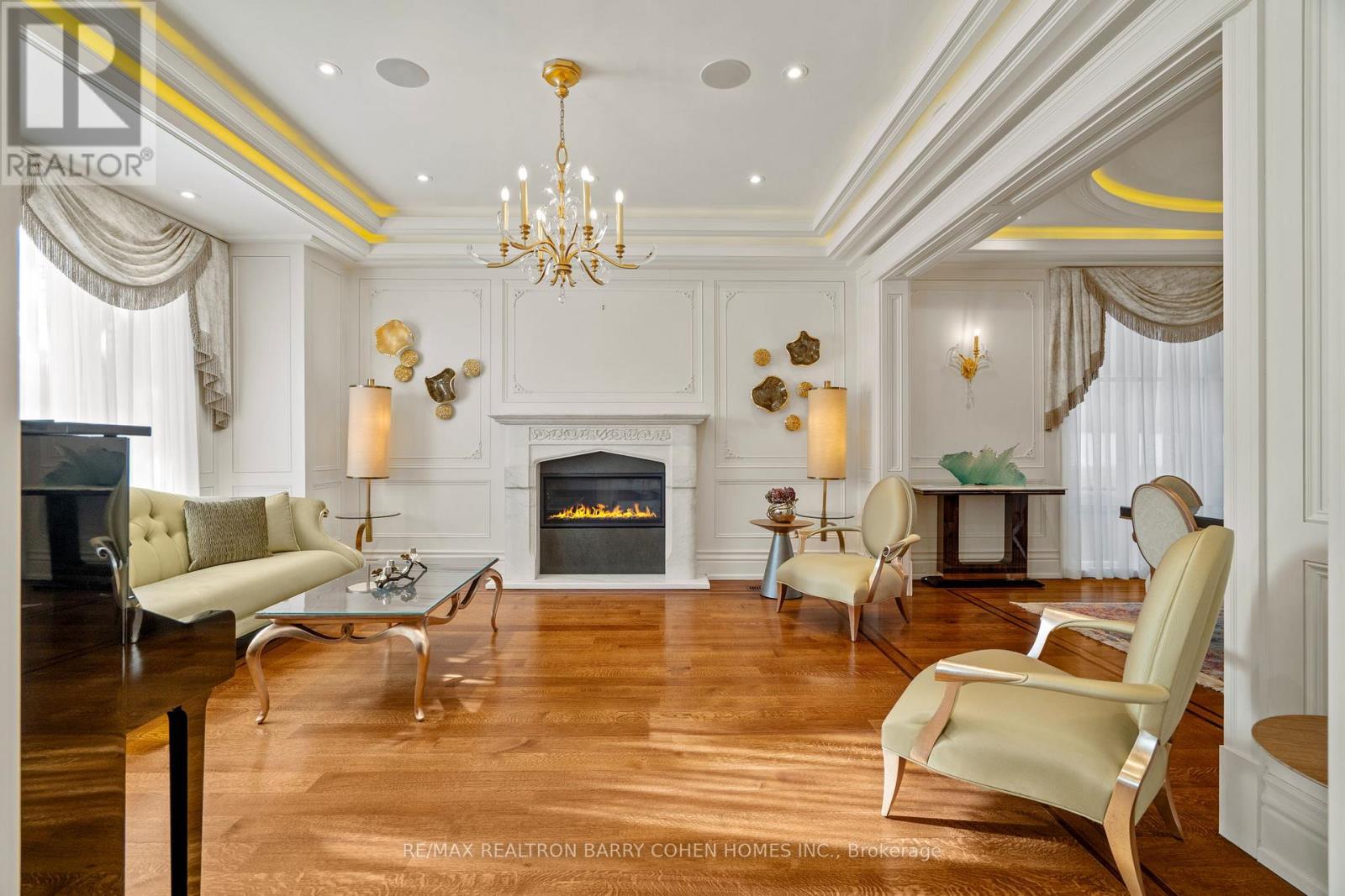 18 Brookfield Road, Toronto, Ontario  M2P 1A9 - Photo 5 - C12773406