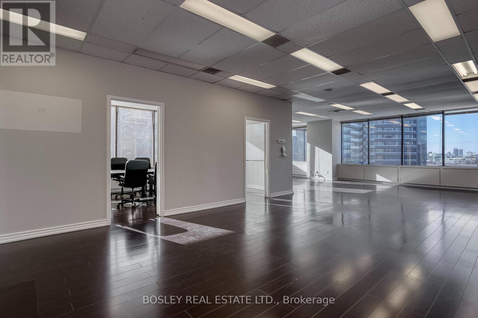 800 - 920 Yonge Street, Toronto, Ontario  M4W 3C7 - Photo 4 - C12773470