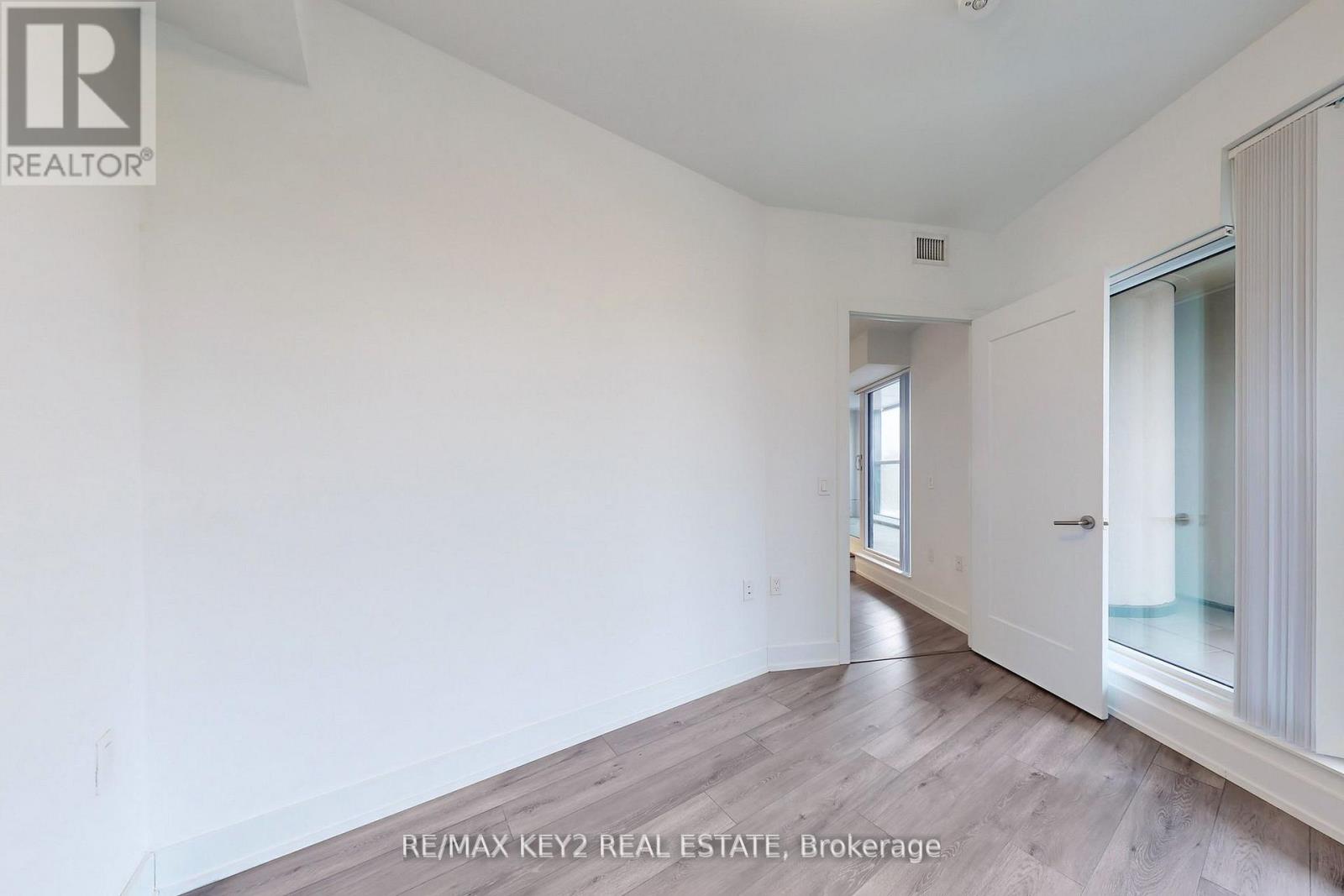 201 - 575 Bloor Street E, Toronto, Ontario  M4W 0B2 - Photo 11 - C12773476