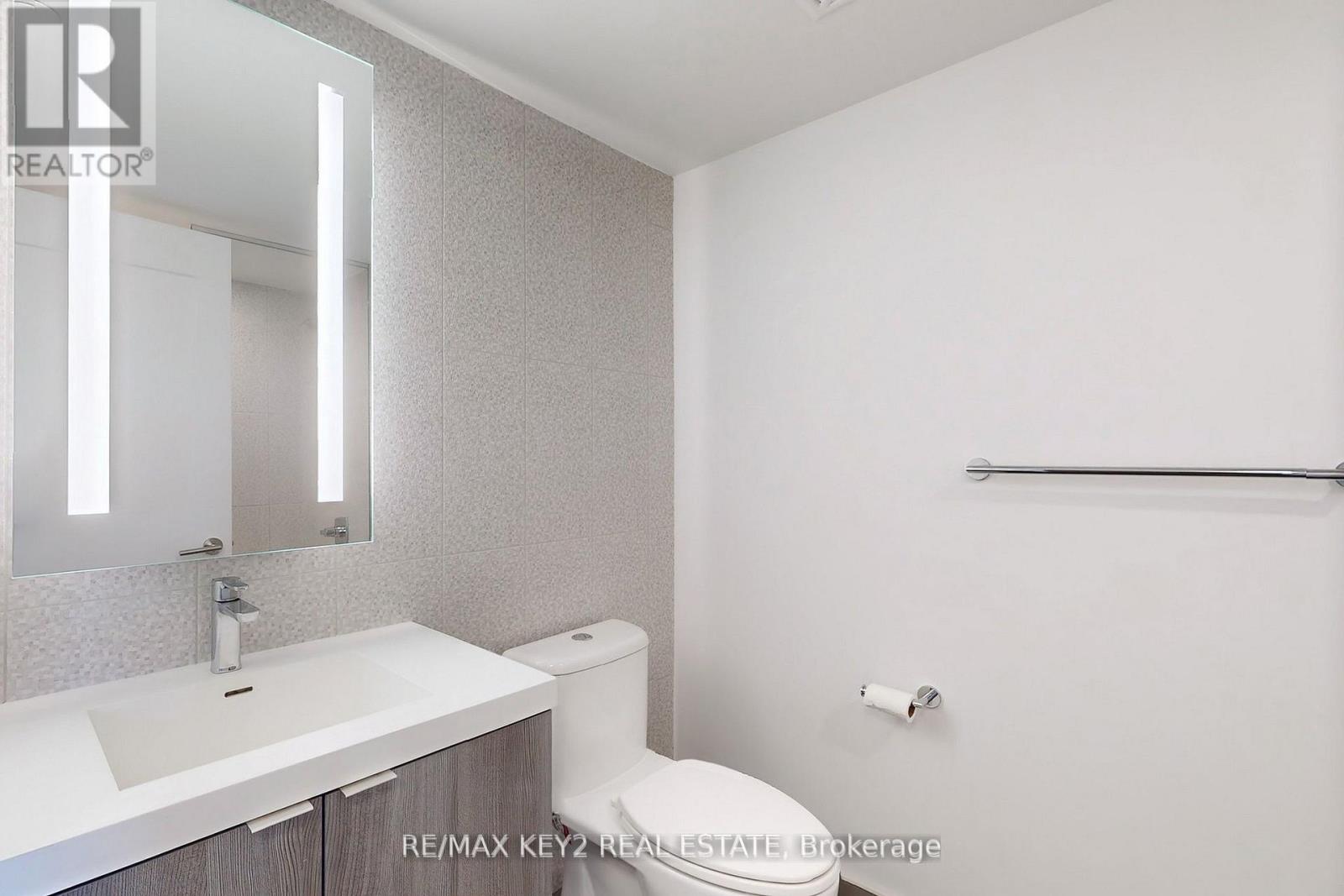 201 - 575 Bloor Street E, Toronto, Ontario  M4W 0B2 - Photo 12 - C12773476